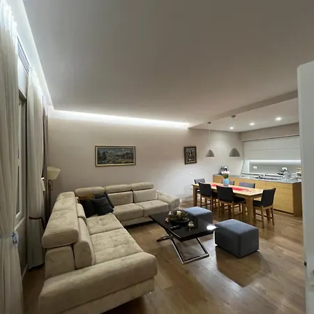 Emk Apartmán Tirana